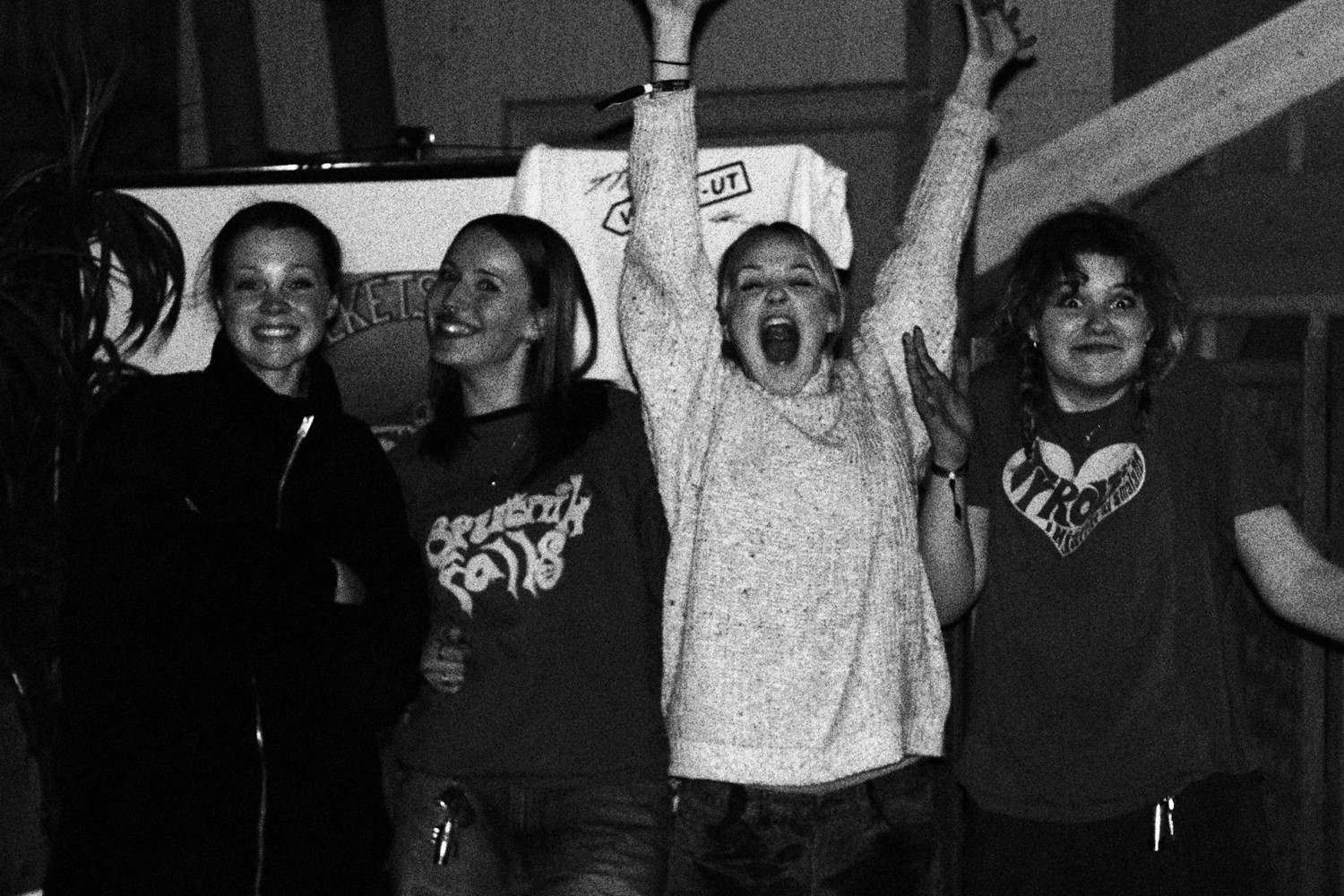 Alva Nordell, Hannah Näslund, Tyra Aspegren och Cornelia Boman. Foto: Liam Runström Jardbring